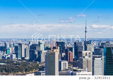 東京スカイツリーと都市風景 東京スカイツリーと都市風景 32953911