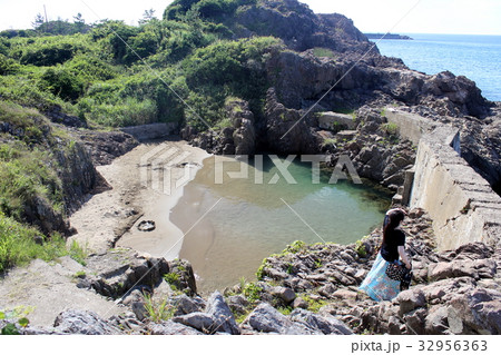 越前海岸で遊ぶ(福井県 福井市 和布町 鷹巣) 越前海岸で遊ぶ(福井県 福井市 和布町 鷹巣) 32956363