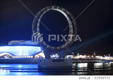 博覧会 夜景 風景 32956572