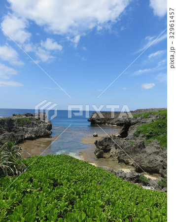 空と海(白鳥崎 西海岸公園) 空と海(白鳥崎 西海岸公園) 32961457