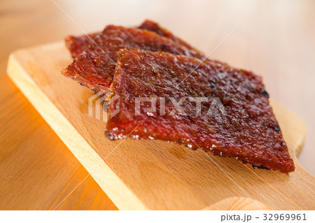Roasted slices Dried posk 32969961