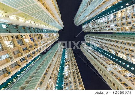 Skyscraper building from low angle 32969972