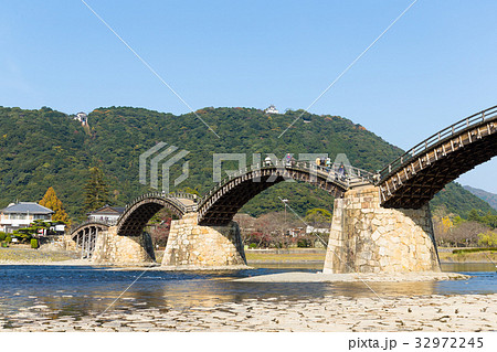 Wooden Arched pedestrian Kintai Bridge 32972245