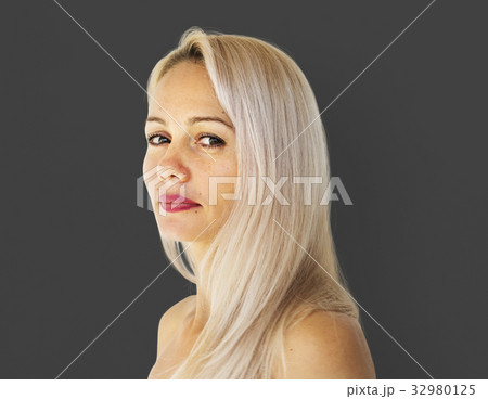 Caucasian woman portrait looking at camera 32980125