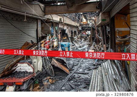 火災現場 32980876