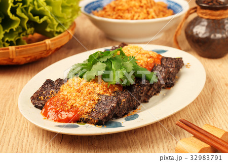 Blood rice cake Blood rice cake 32983791