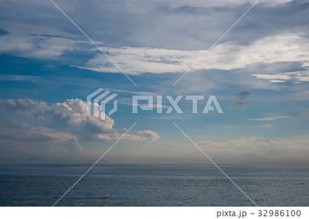 海と空 32986100