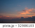 夕焼け 32986103