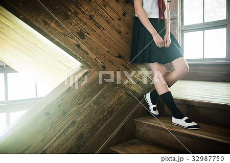 学校の階段 女子高生の写真素材