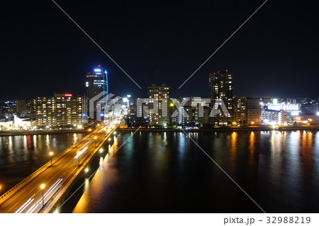 新潟市　萬代橋　信濃川　万代シテイ　夜景 32988219