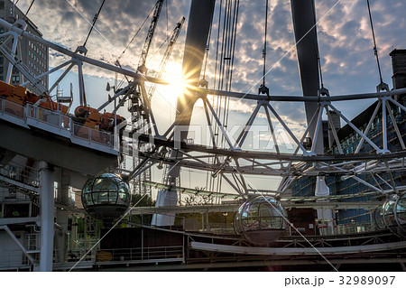 London eye against sunset in London, England, UK 32989097
