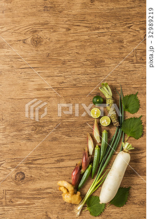 香味野菜 日本の薬味 Japanese flavored vegetables (pot herb) 香味野菜 日本の薬味 Japanese flavored vegetables (pot herb) 32989219
