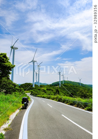 佐田岬半島の風車群 32989356