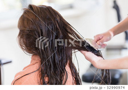 女性ヘアサロンイメージ 32990974