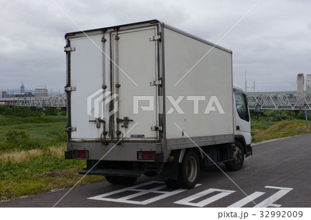 2t冷凍車 32992009