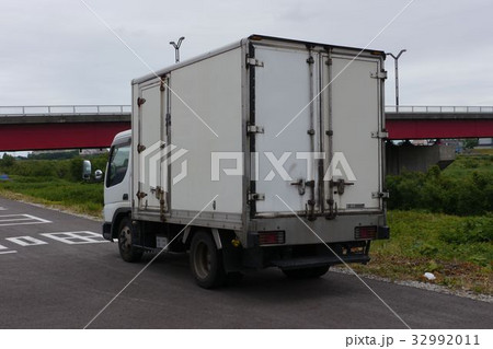 2t冷凍車 32992011