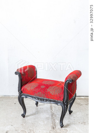 Red Vintage Chair 32997075