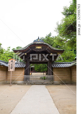 円覚寺 大方丈 唐門 神奈川県鎌倉市 2017年7月現在 円覚寺 大方丈 唐門 神奈川県鎌倉市 2017年7月現在 32998763