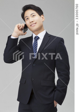 デジタル技術 ビジネスマン 通信 33000760