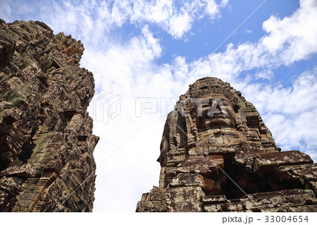 カンボジア シェムリアップ アンコールトム バイヨン寺院 33004654