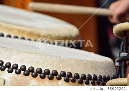 夏祭り和太鼓の演奏 33005292