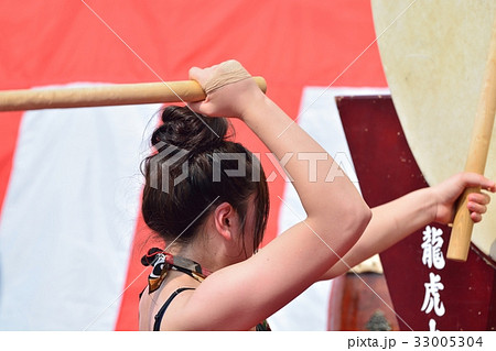 夏祭り和太鼓の演奏 33005304