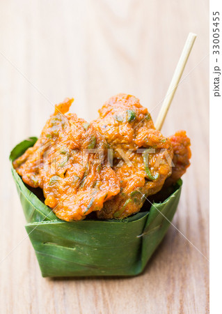 fried fish-paste balls on wood fried fish-paste balls on wood 33005455