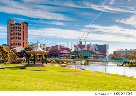 Adelaide city skyline on a day 33007754