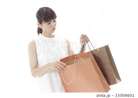 買ったものを無くした女性 買ったものを無くした女性 33008601