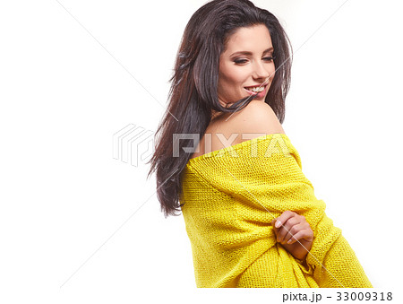 Woman beauty portrait. Smile close up female face. Long hair beauty model. Isolated on white 33009318