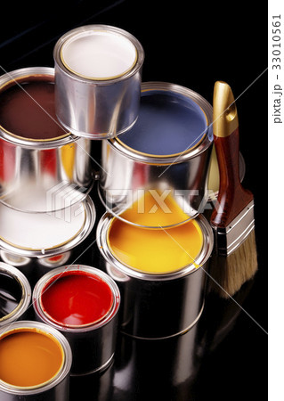 Paint cans 33010561