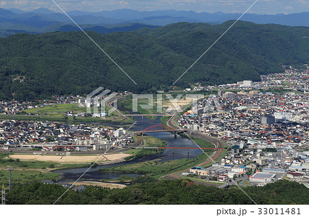 三次市中心部、三川合流地点を高谷山展望台から俯瞰する 33011481