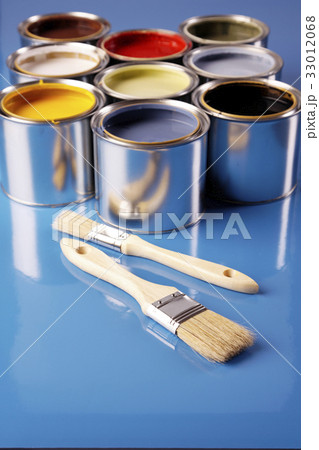 Paint cans 33012068
