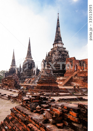 Ayutthaya, Thailand. Wat Phra Si Sanphet Ayutthaya, Thailand. Wat Phra Si Sanphet 33013095