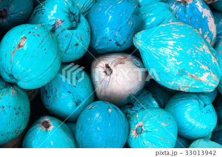 Coconuts, Blue coconuts for decoration 33013942