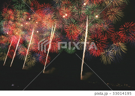 ２０１７年長岡花火大会　ワイドスターマイン　千輪菊 33014195