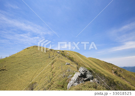 徳島県　次郎笈 33018525