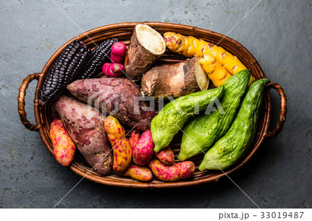 Fresh peruvian Latin American vegetables caigua 33019487