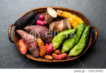 Fresh peruvian Latin American vegetables caigua 33019492