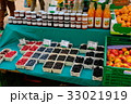 朝市での果物販売 33021919