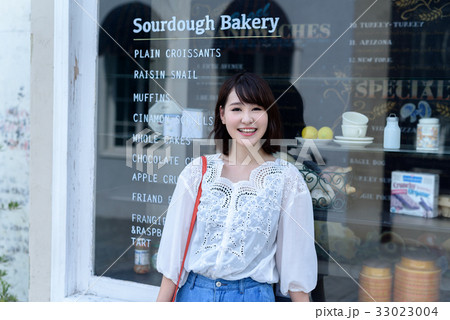 女性　ライフスタイル 33023004