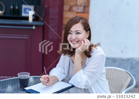 女性ライフスタイル カフェ 女性ライフスタイル カフェ 33023242