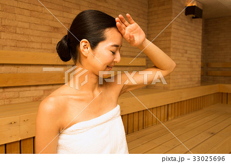 サウナ 33025696