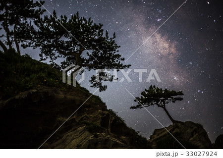 荒崎弁天島と天の川 33027924