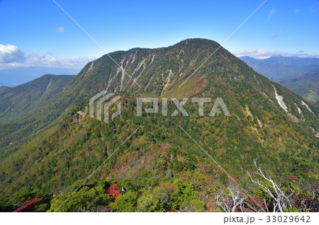 鋸山から見る秋の皇海山 鋸山から見る秋の皇海山 33029642