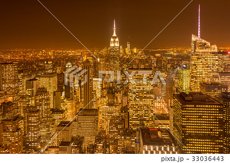 Night view of New York Manhattan during sunset Night view of New York Manhattan during sunset 33036443