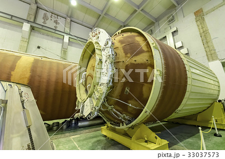 H2ロケット 7号機実機 第2段機体の写真素材 [33037573] - PIXTA