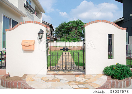 住宅の門柱：プロパティリリース取得済み 33037678