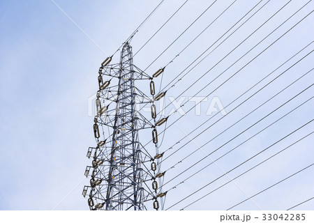 Wire Electric Telecom post and cable wth blue sky  33042285