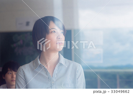 高校教師 33049662